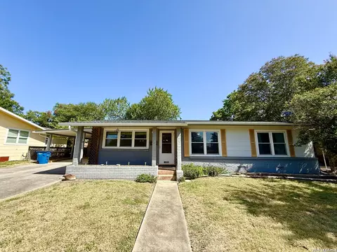 880 Merriweather, New Braunfels, TX 78130