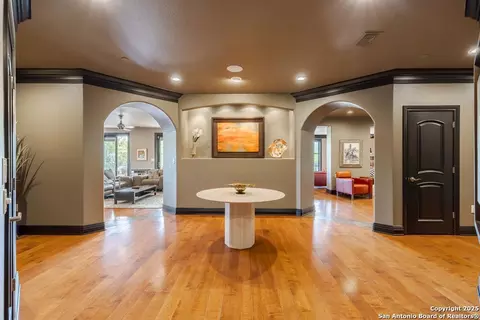 521 Guadalupe St #1101, Kerrville, TX 78028
