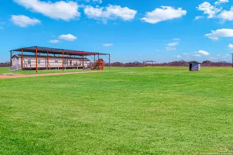 1892 Fm 476, Poteet, TX 78065