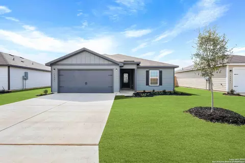 16132 Farmer, Lytle, TX 78052 photo 1