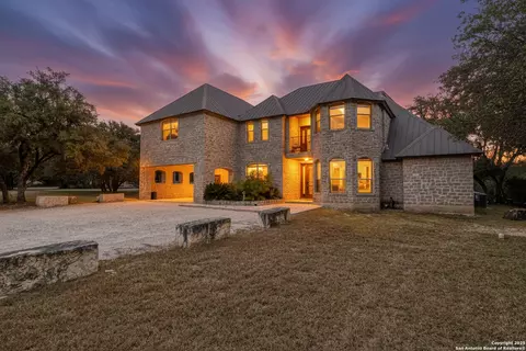 241 Mountain Laurel, Concan, TX 78838