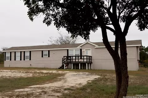 18707 County Road 5736, Castroville, TX 78009