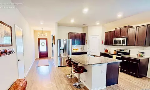 5677 Cross Over, New Braunfels, TX 78132