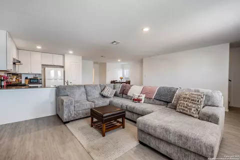 8623 Astral Pl, San Antonio, TX 78252