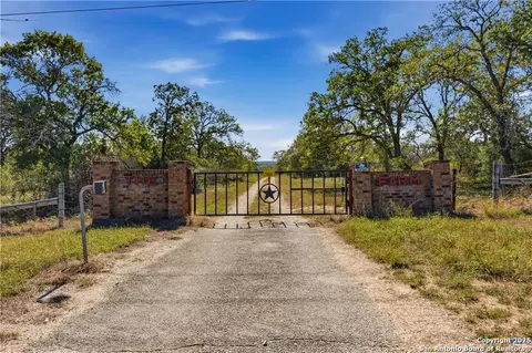 15145 Alternate 90, Kingsbury, TX 78638