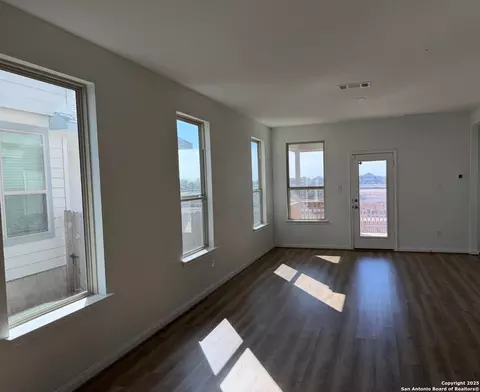 Living - 9540 Griffith Run, Converse, TX 78109 photo 1 of 3