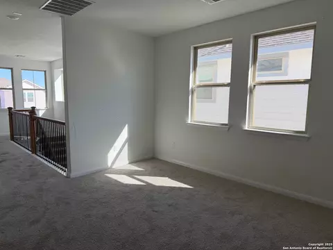 Living - 9540 Griffith Run, Converse, TX 78109 photo 3 of 3