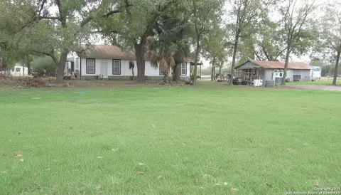 9221 Nelson Rd, San Antonio, TX 78252