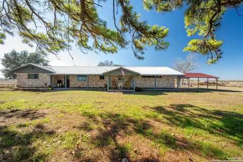 8646 Fm 155, La Grange, TX 78945