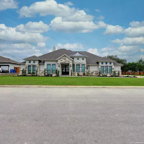 351 Bobs Cv, Castroville, TX 78009