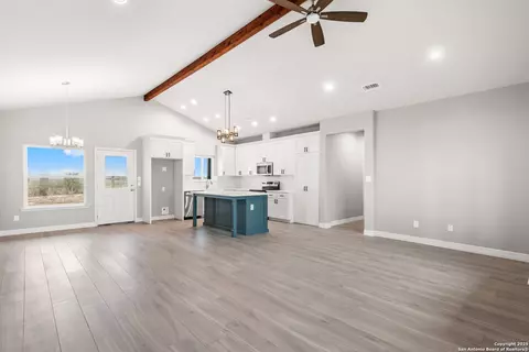 Living - 59 Greystone Hls, Uvalde, TX 78801 photo 1 of 2