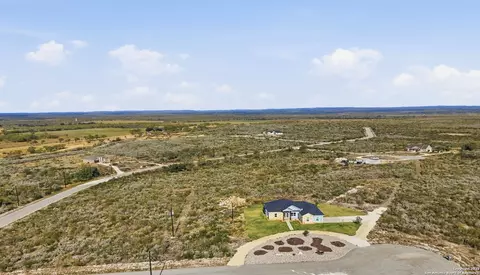 View/Area - 59 Greystone Hls, Uvalde, TX 78801 photo 2 of 6