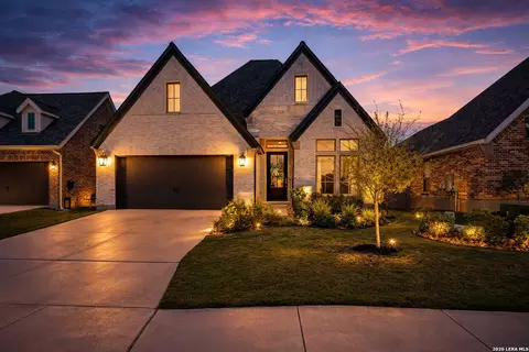 1816 Field Brk, Seguin, TX 78155