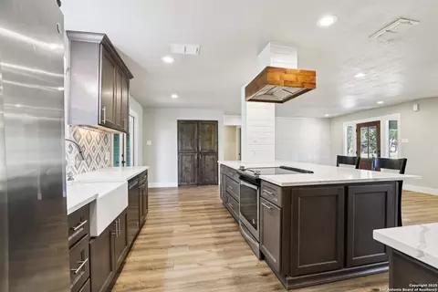 786 Renee, Seguin, TX 78155