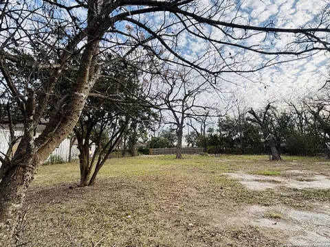 1418 Montana, San Antonio, TX 78203