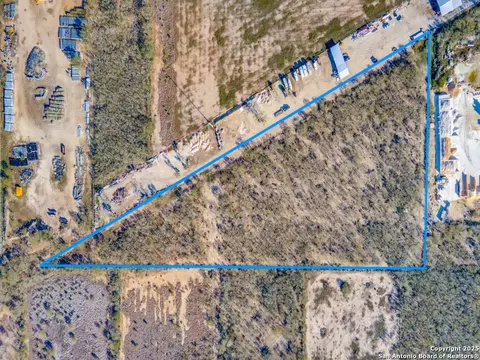 8785 Rockport, Von Ormy, TX 78073