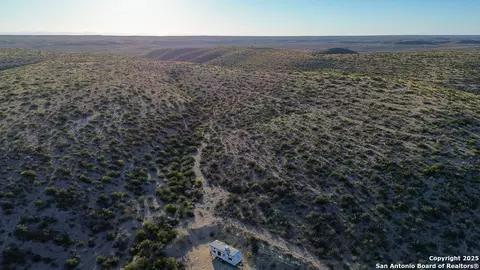 000 Hartgrove Winters Rd, Comstock, TX 78773