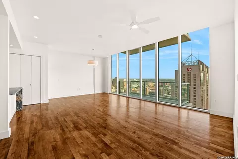 610 E Market UNIT 3110, San Antonio, TX 78205