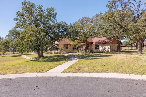 1200 Doe Run, Fredericksburg, TX 78624