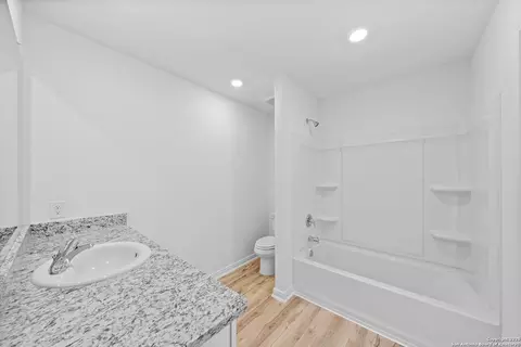 Bath - 15038 Telfaire Mdw, Von Ormy, TX 78073 photo 1 of 2