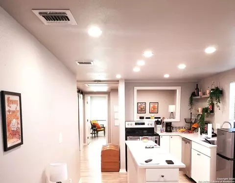226 Victor St, San Antonio, TX 78209