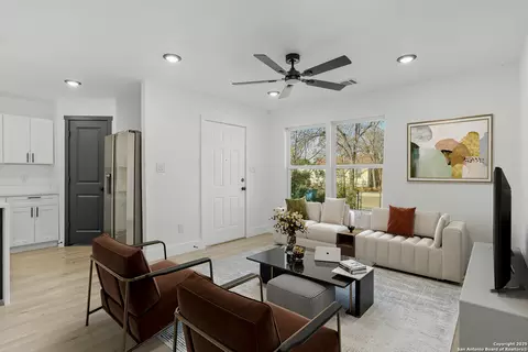 134 Elmo, San Antonio, TX 78225