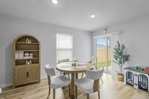 Dining - 5323 Franklin Hls, Von Ormy, TX 78073 photo 1 of 1