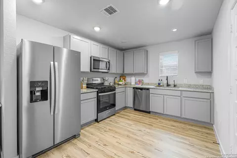 Kitchen - 5323 Franklin Hls, Von Ormy, TX 78073 photo 1 of 1