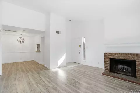 2935 Nacogdoches #211, San Antonio, TX 78217