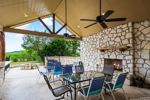 Exterior - 72 Mountain Laurel, Concan, TX 78838 photo 6 of 11