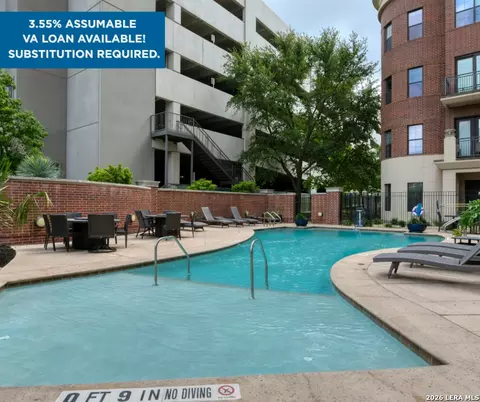 215 N Center St #206, San Antonio, TX 78202