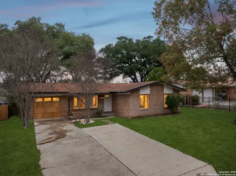 4627 Allegheny Dr, San Antonio, TX 78229