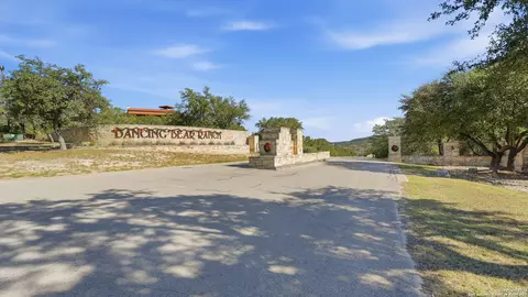199 Private Road 1730, Mico, TX 78056