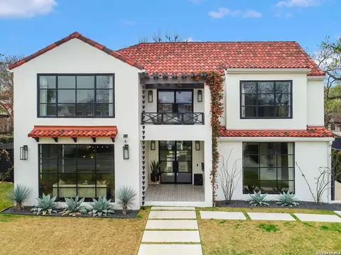 116 Canterbury Hl, San Antonio, TX 78209