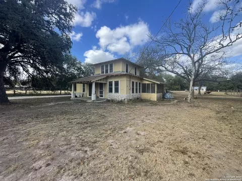 0 Third St, Leakey, TX 78873