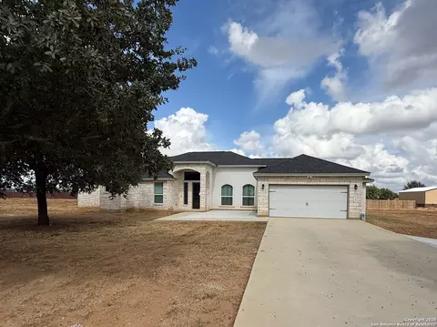 1313 Fm 3175, Lytle, TX 78052
