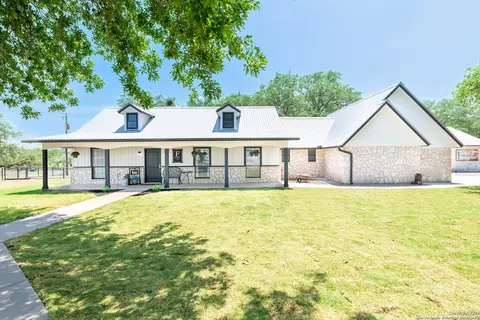 461 Fm 3432, La Vernia, TX 78121