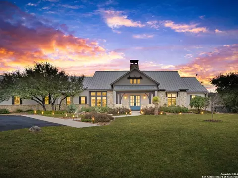2939 Palomino Spgs, Bandera, TX 78003