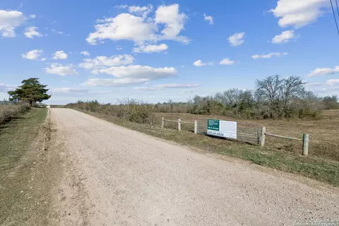 3424 Post Oak Pt, New Ulm, TX 78950