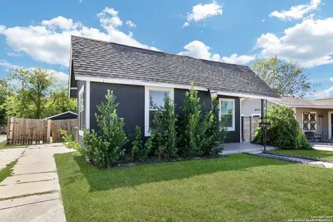 1112 Fresno, San Antonio, TX 78201