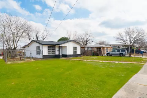 1050 NW 38th St, San Antonio, TX 78228