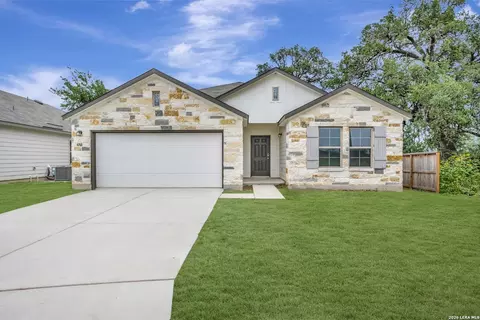 8632 Rucker Pond Trl, San Antonio, TX 78252
