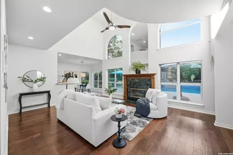 1619 Fawn Blf, San Antonio, TX 78248