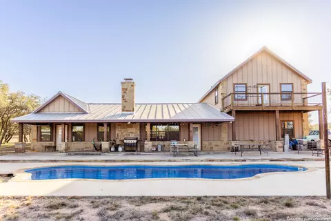 187 Robbins Ranch Rd, Junction, TX 76849