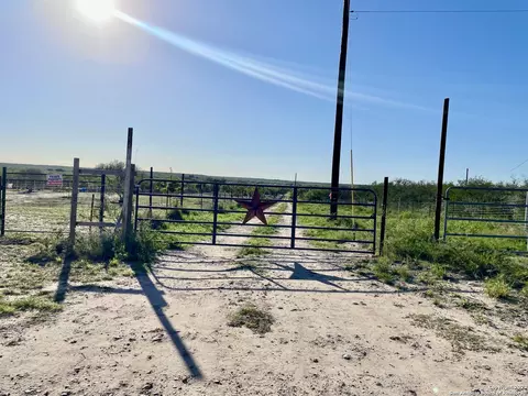 000 Fm 2779, Moore, TX 78057