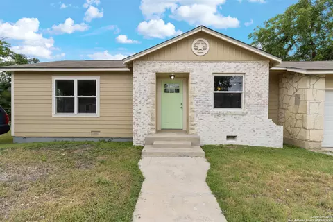 2020 Fresno, San Antonio, TX 78201