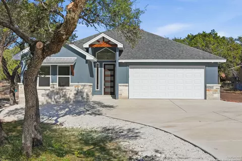 1169 Johnson Rd, Canyon Lake, TX 78133