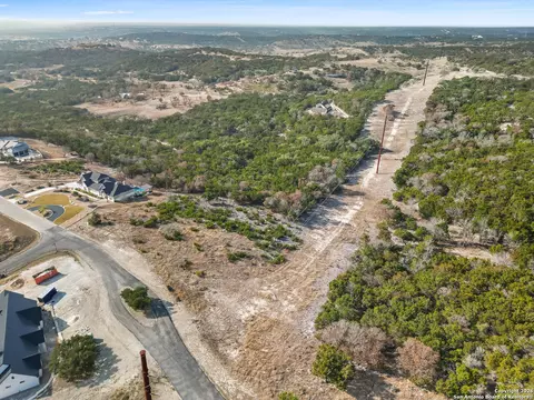 129 Paramount Vw, Kerrville, TX 78028