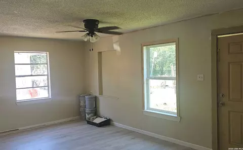 907 Hough, Adkins, TX 78101