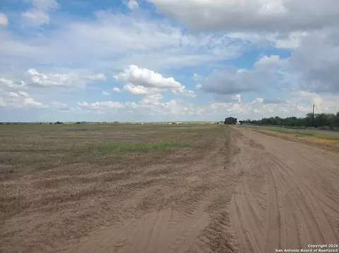 7857-8171 County Road 2400, Moore, TX 78057